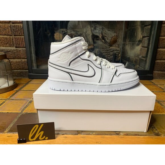 Women’s Size 8 Air Jordan 1 Mid “Iridescent Reflective” Athletic Sneakers CK6587 - Picture 6 of 8